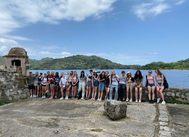 Aventure au Panama, jungle tropicale, océan Pacifique et mer des Caraïbes