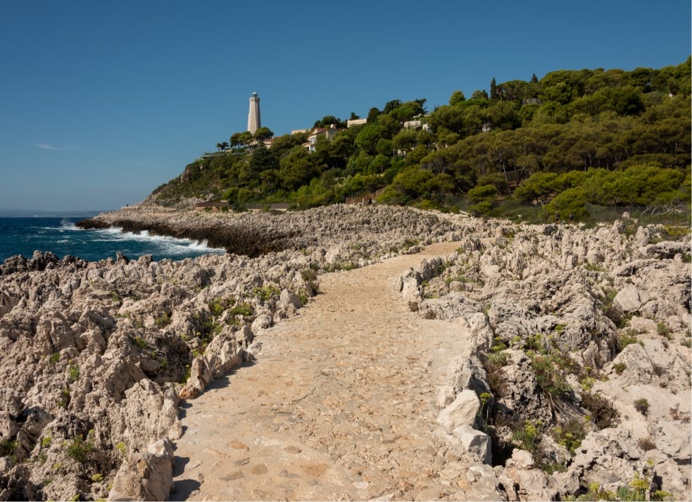 Côte d'Azur, incursion italienne et Paris