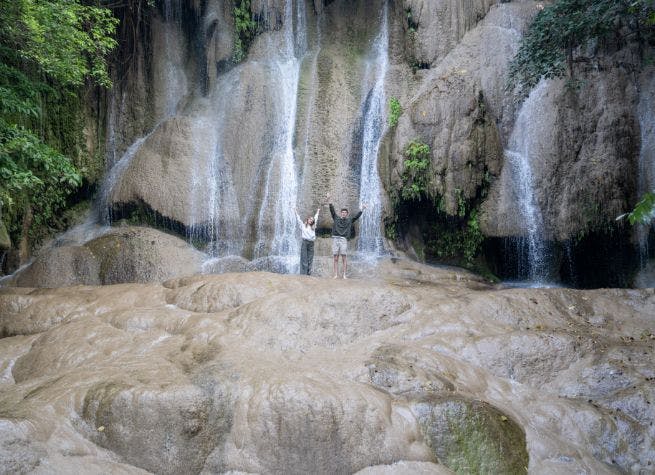 Culture thaïlandaise, éléphants et plage tropicale