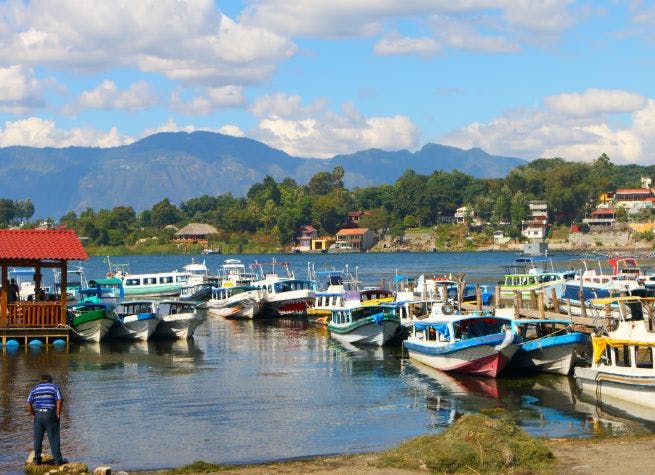 Expérience communautaire au Guatemala : Lac Atitlan et Antigua