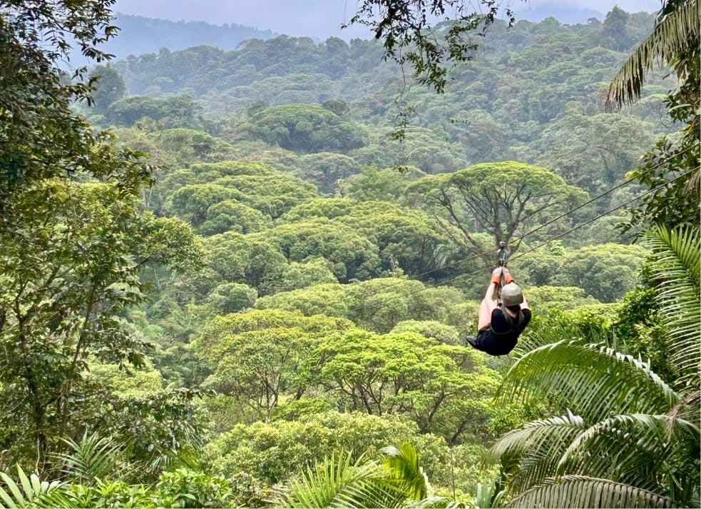 Expérience Costa Rica : mer des Caraïbes, jungle tropicale et océan Pacifique