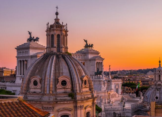 Exploration de l'Italie : Colisée, Ferrari et Venise