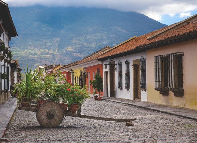 Guatemala, culture Maya, volcans et lac Atitlán