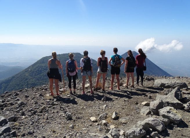 Séjour communautaire au Salvador, entre volcans et océan