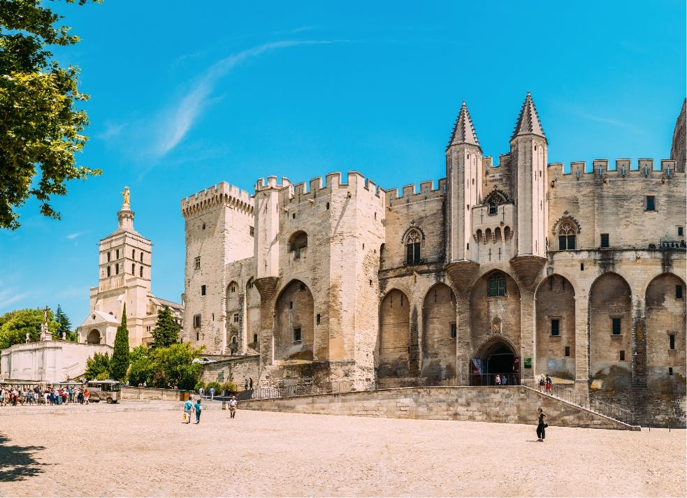 Voyage en Espagne et en France : Carcassonne, Barcelone, mer Méditerranée et châteaux